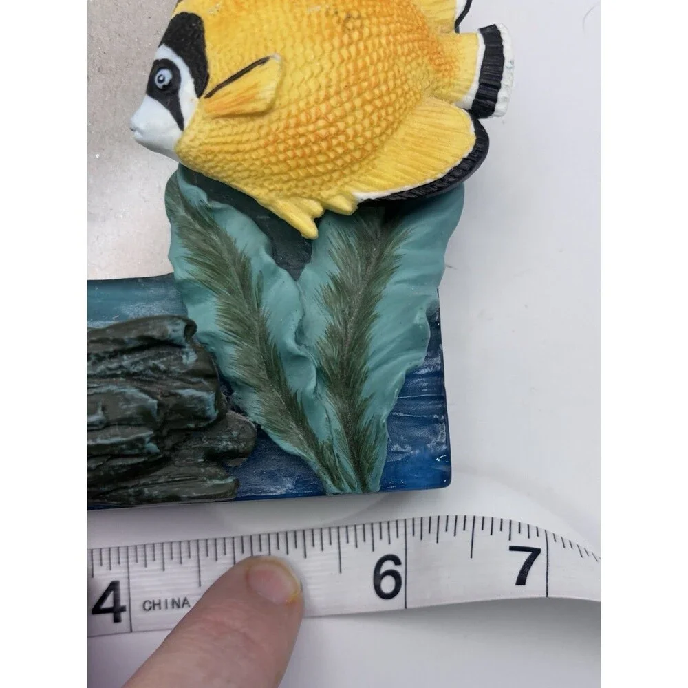 Vintage 3D Textured Tropical Fish Picture Frame Ocean Beach Vacation Island